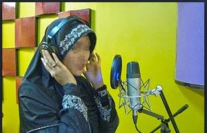Hukum Wanita Bernyanyi di Hadapan Bukan Mahram