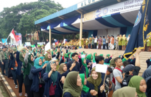Peringati 106 Tahun Muhammadiyah, UMT Gelar Jalan Santai