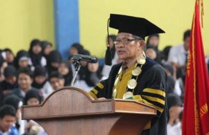 Rektor UMT Dr. H. Achmad Badawi Tutup Usia
