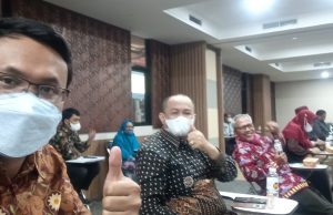 Dosen Eksploratif dan Kontekstual