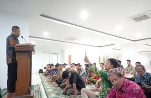Mendahulukan Belajar Ilmu atau Adab ?