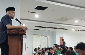 Tuma’ninah dalam sholat mengajarkan membangun Fokus Kesadaran dalam bertindak.
